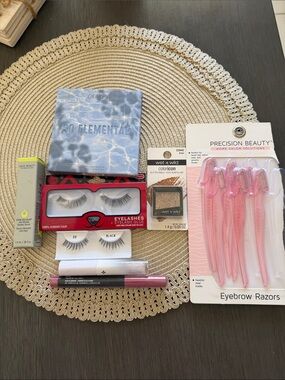 Beauty Bundle with Pink Eyebrow Razors & Lashes